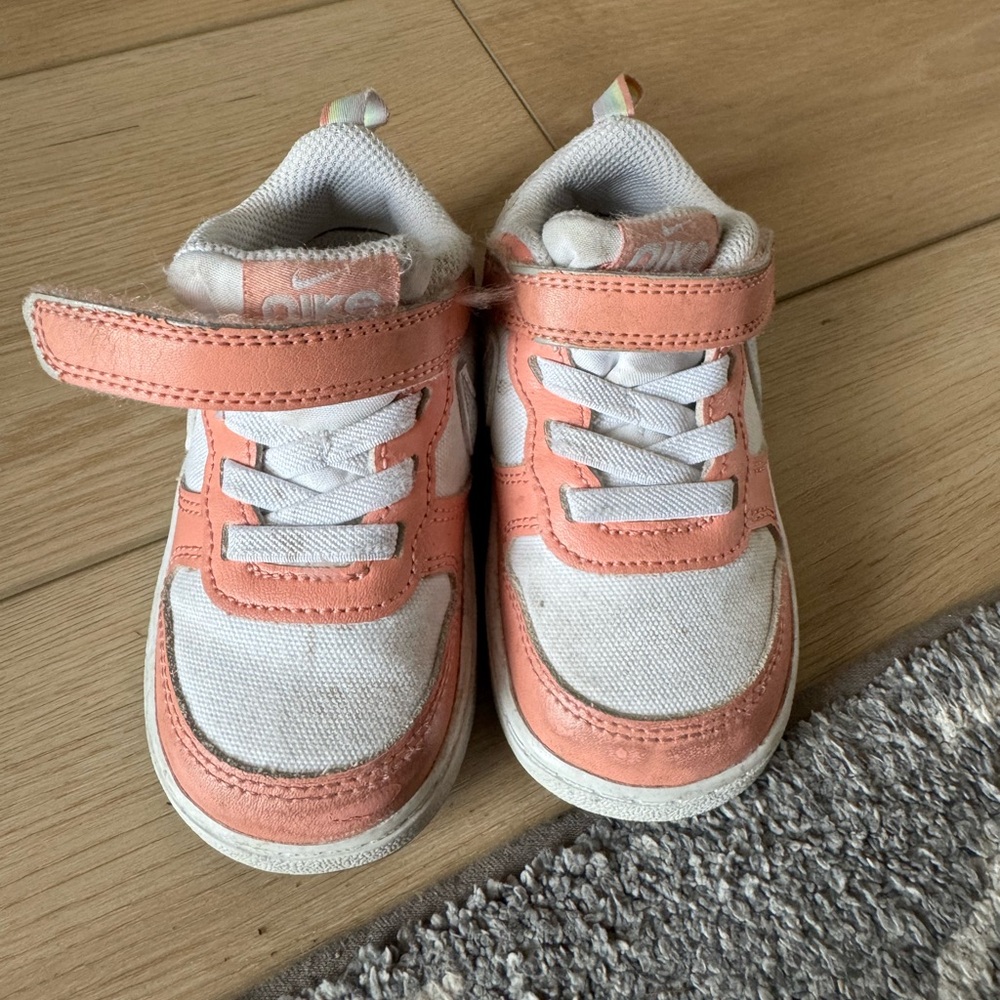 Nike court borough low 2 SE B size 6C toddler girls shoes pink sneakers